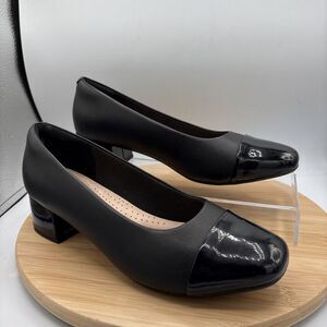 Clarks Collection Comfort Heels Size 10 W Black Leather Combo Patent Cap Toe